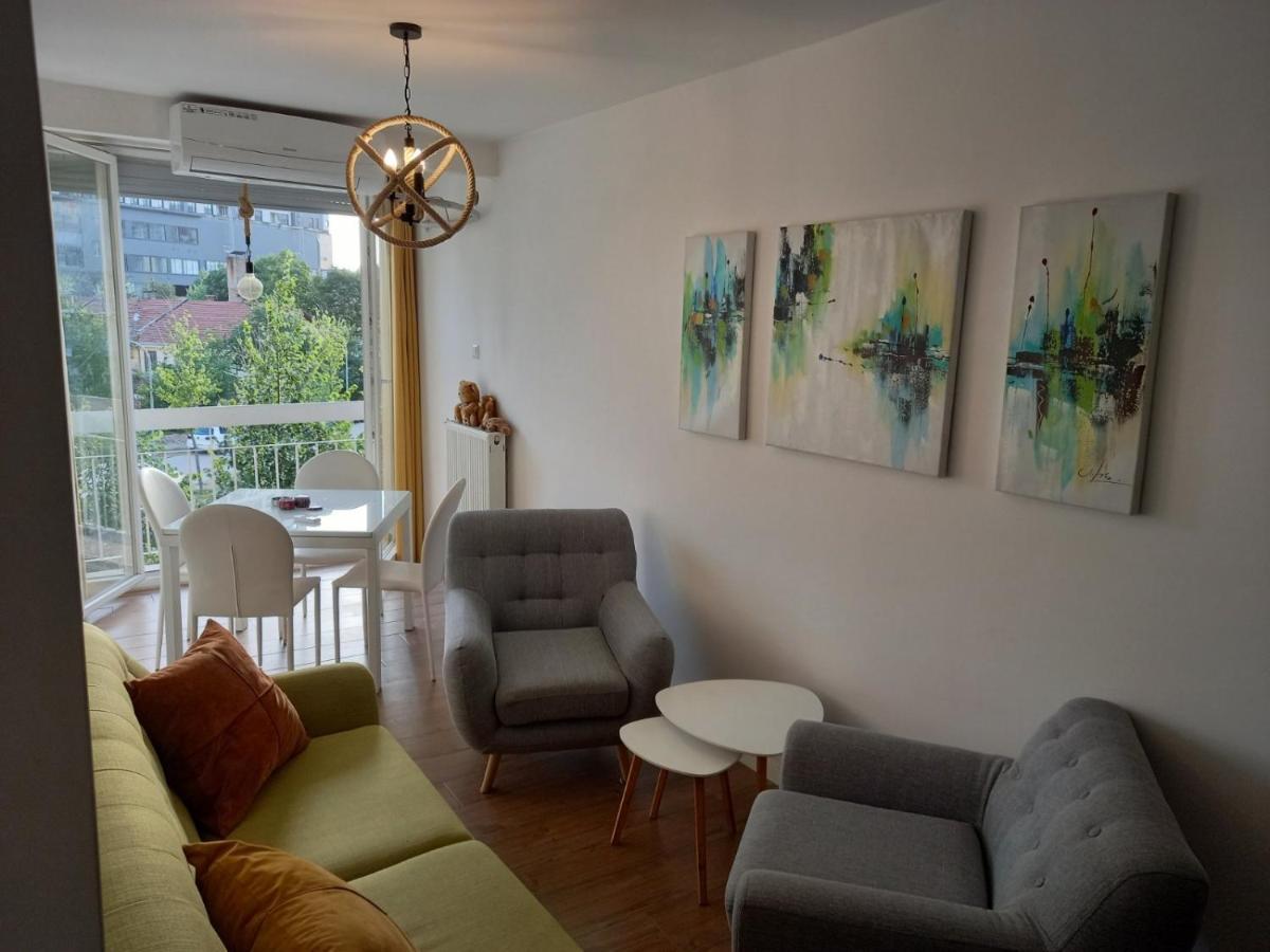 Aaa Apartment 프리슈티나 외부 사진
